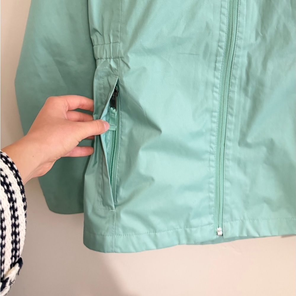 North Face Girls Rain Jacket - Picture 6 of 8